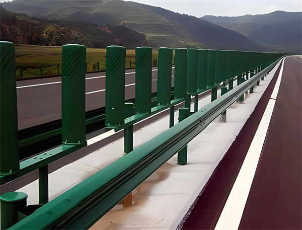 鄂尔多斯三波护栏板在高速公路的应用